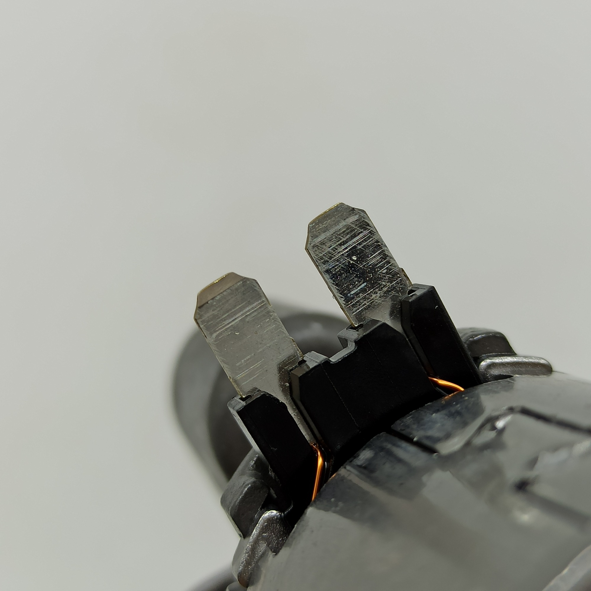 0B5 DL501 Control Solenoid Clutch Automatic Transmission EPC SOLENOID OEM 0B5-0010-OEM AOJIE