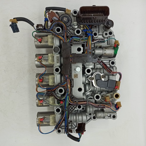 8F24-0002-FN 8F24 Automatic Transmission valve body with pressure sensor, 7 SOLENOID 8-speed for Ford from new trans