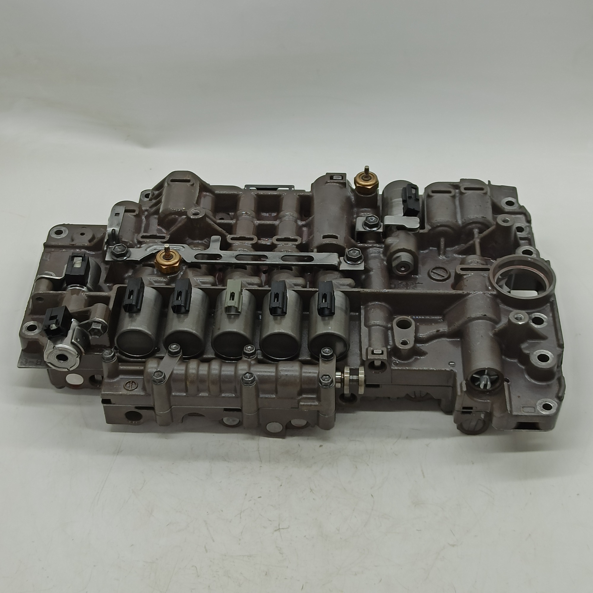 09D-0008-U1 09D AT automatic transmission VALVE BODY,with two pressure sensor, big solenoids