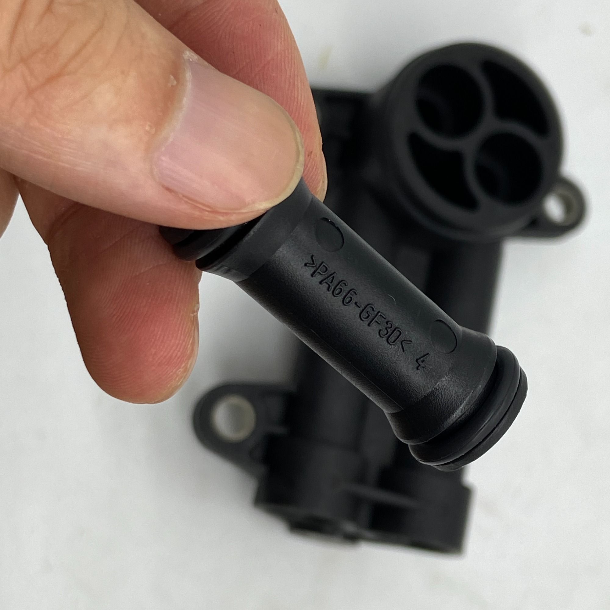 0B5-0041-AM Oil Cooler Hose Pipe Adapter 2 pipes with adapter 0B5 325 129B