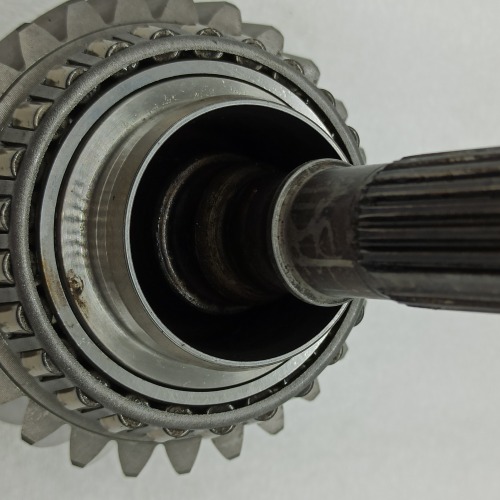 722.90018U1 722.9 Automatic transmission transfer case output shaft