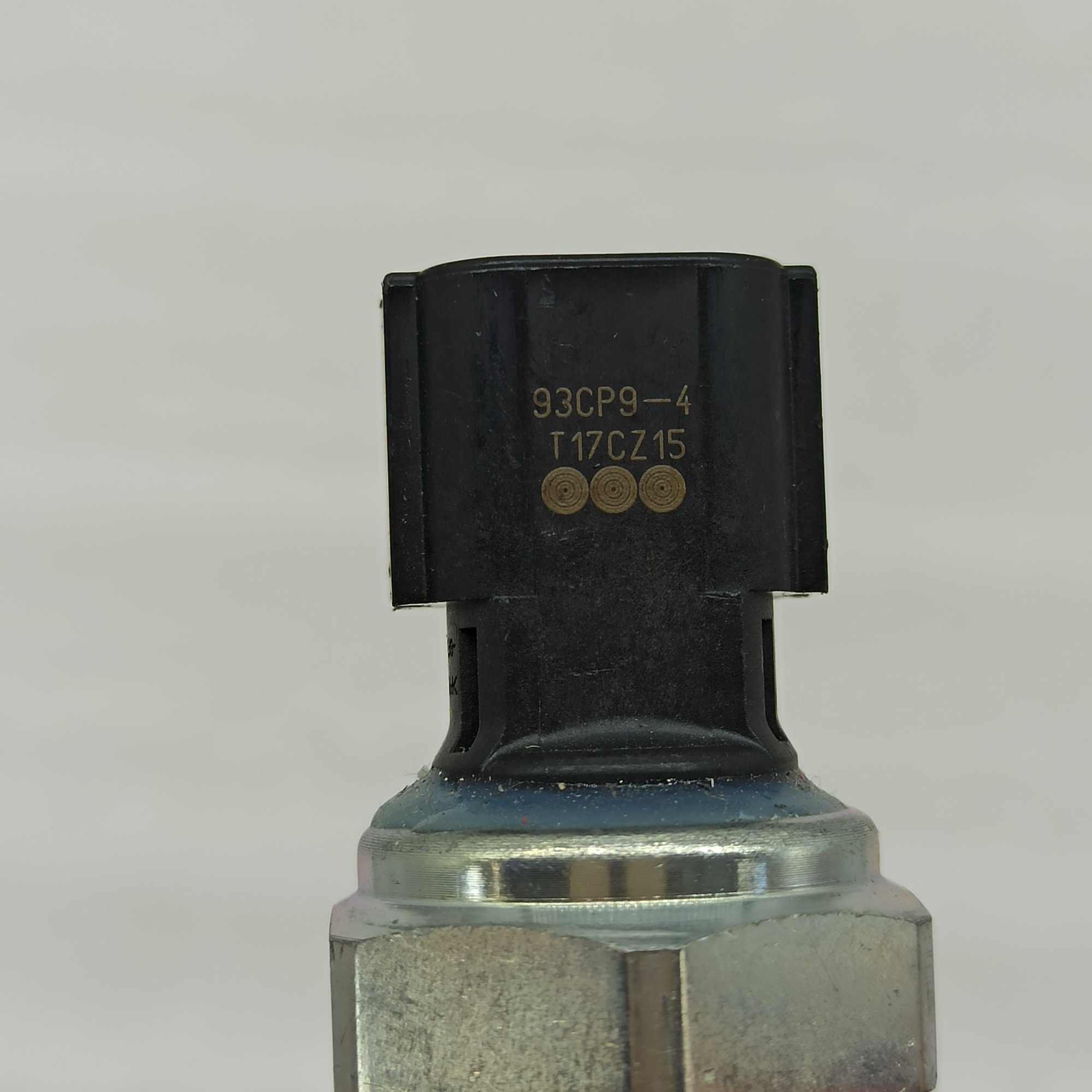 TR580-0024-OEM Automotive continuously variable transmission pressure sensor for car
