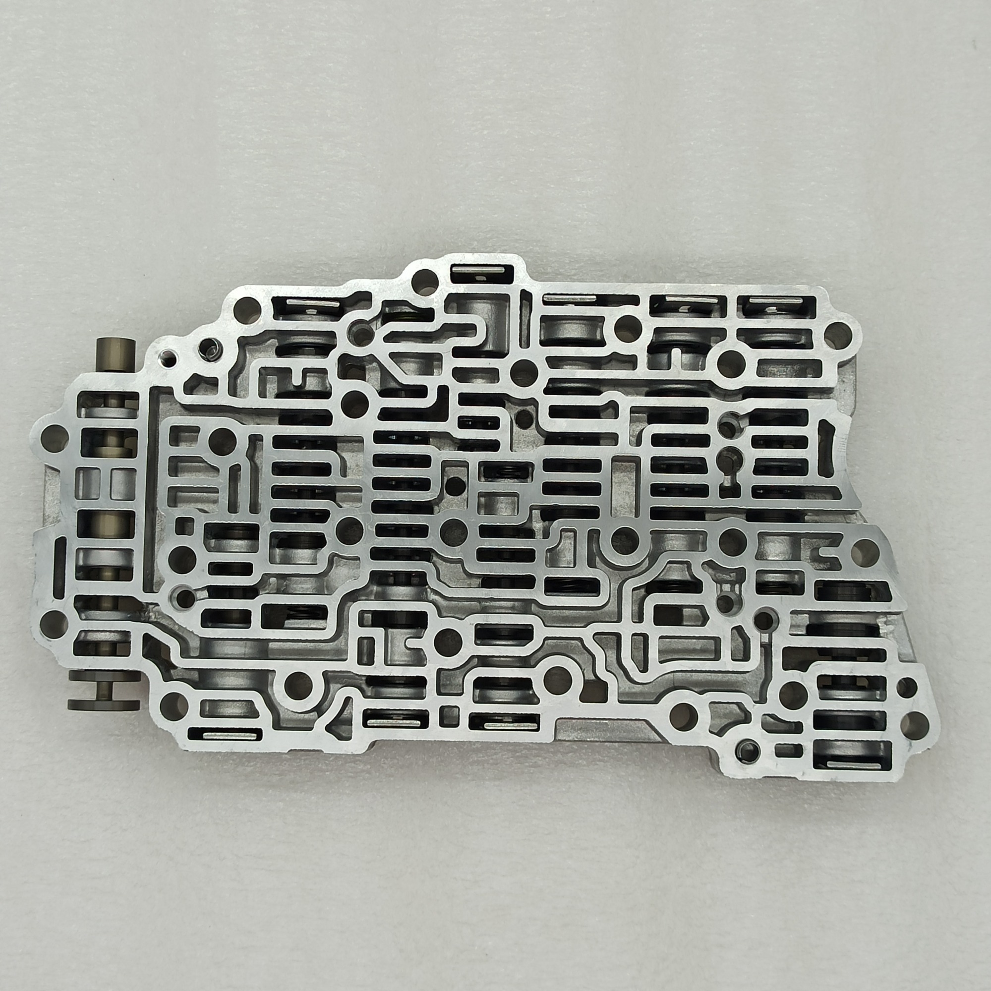 6T-0024-OEM valve body w/o separator palte and cover pad 24261745