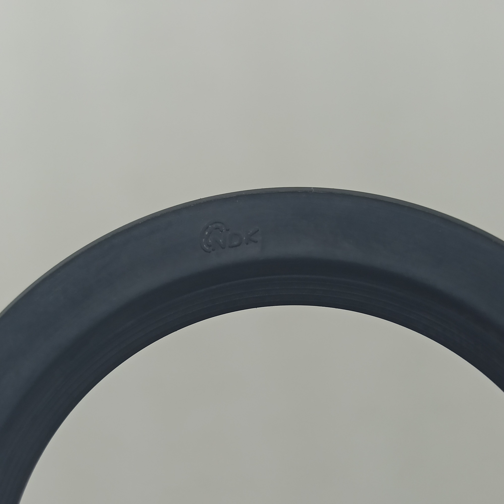 RE4F04A-0006-AM Front oil seal AT transmission 4 Speed for N issan