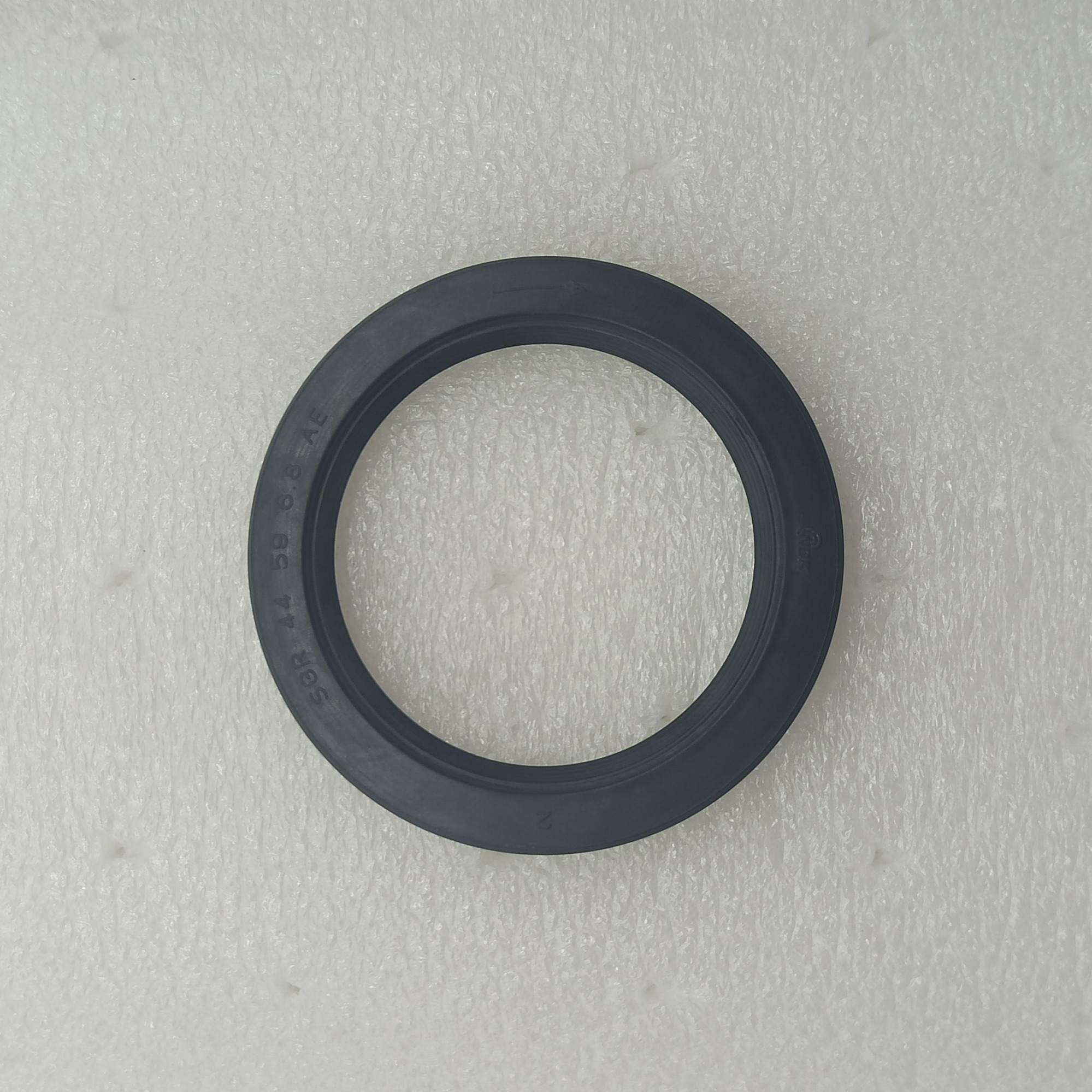 RE4F04A-0006-AM Front oil seal AT transmission 4 Speed for N issan