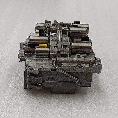 TG81-0006-U1 VALVE BODY U1 10 Solenoids C1/B1 Separator Plate Used And Inspected For Volvo