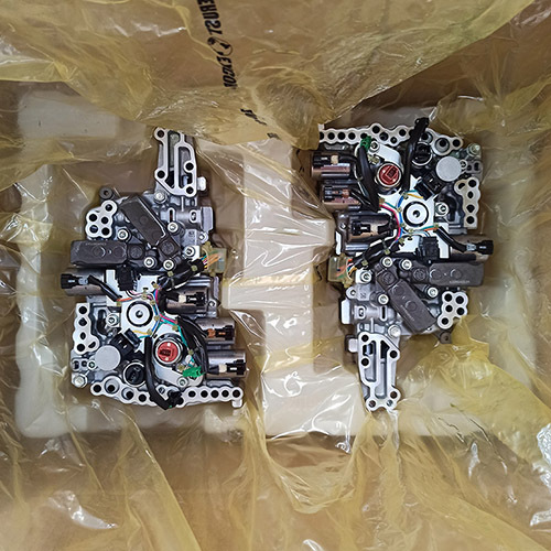 JF017E-0037-OEM Valve Body With Accumulator On Valve Body separator plate No.TA with QR code CVT Transmission For Nissan Renault Mitsubishi