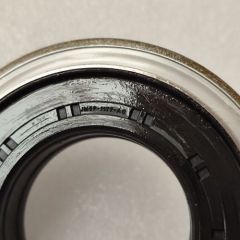 8F35-0016-AM 8F35 Axle Seal Mid Case 38*71.6*24.6 8F40/8F57/H4F45 213232 JM5P-1177-AC