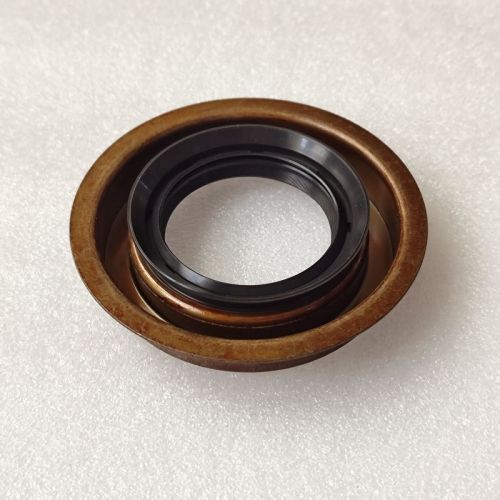 6F35-0035-AM 6F35 Axle Seal Right 2WD 204403 42*72*13/16.5
