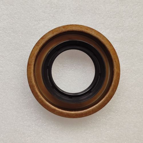 6F35-0035-AM 6F35 Axle Seal Right 2WD 204403 42*72*13/16.5