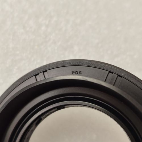 A6GF1-0016-OEM A6GF1 Axle Seal Right 45245 26110 37*65*10/17 Front Case