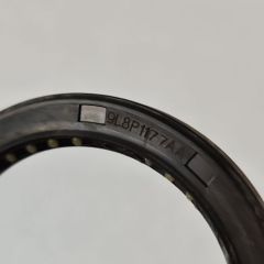 6F35-0072-OEM 6F35 axle seal right 4WD 9L8P-1177AB 9L8Z-1177-AA