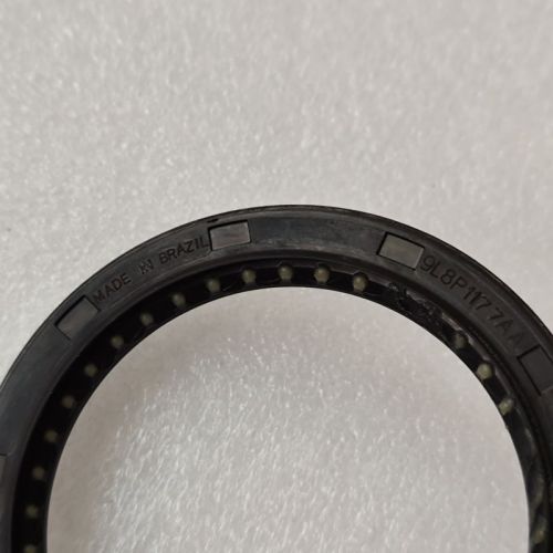 6F35-0072-OEM 6F35 axle seal right 4WD 9L8P-1177AB 9L8Z-1177-AA