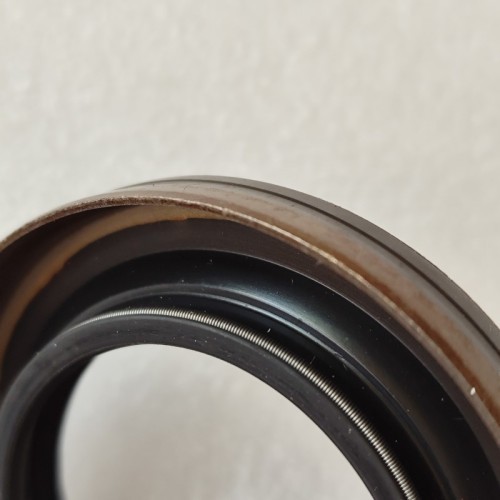 AATP-0325-OEM Seal CFW-01033796B 82033796 For BMW ROVER 44x69x10/15