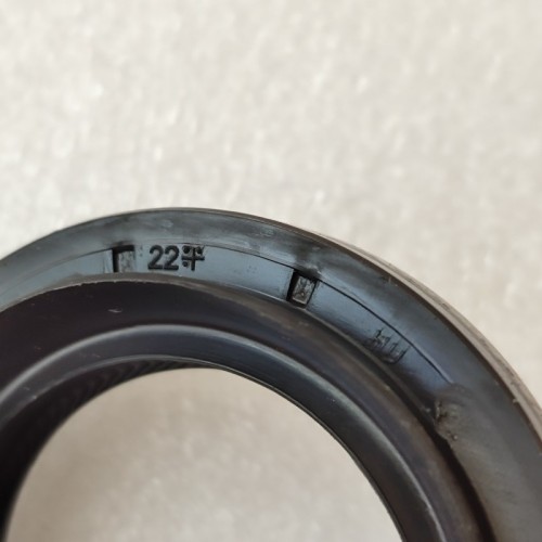 AATP-0325-OEM Seal CFW-01033796B 82033796 For BMW ROVER 44x69x10/15