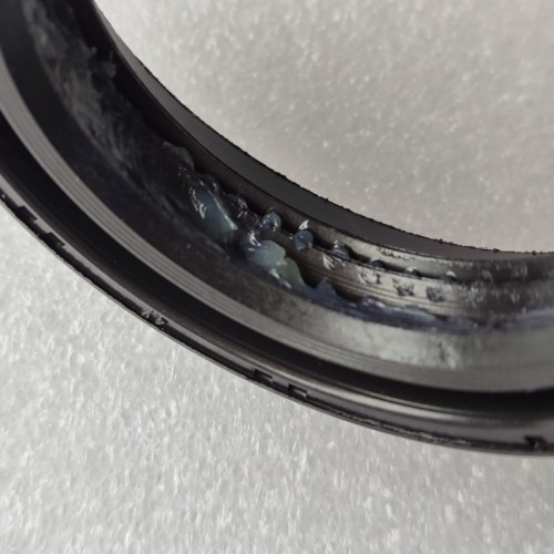 62TE-04412522AC-OEM Axle Seal 04412522AC 62TE Transmission