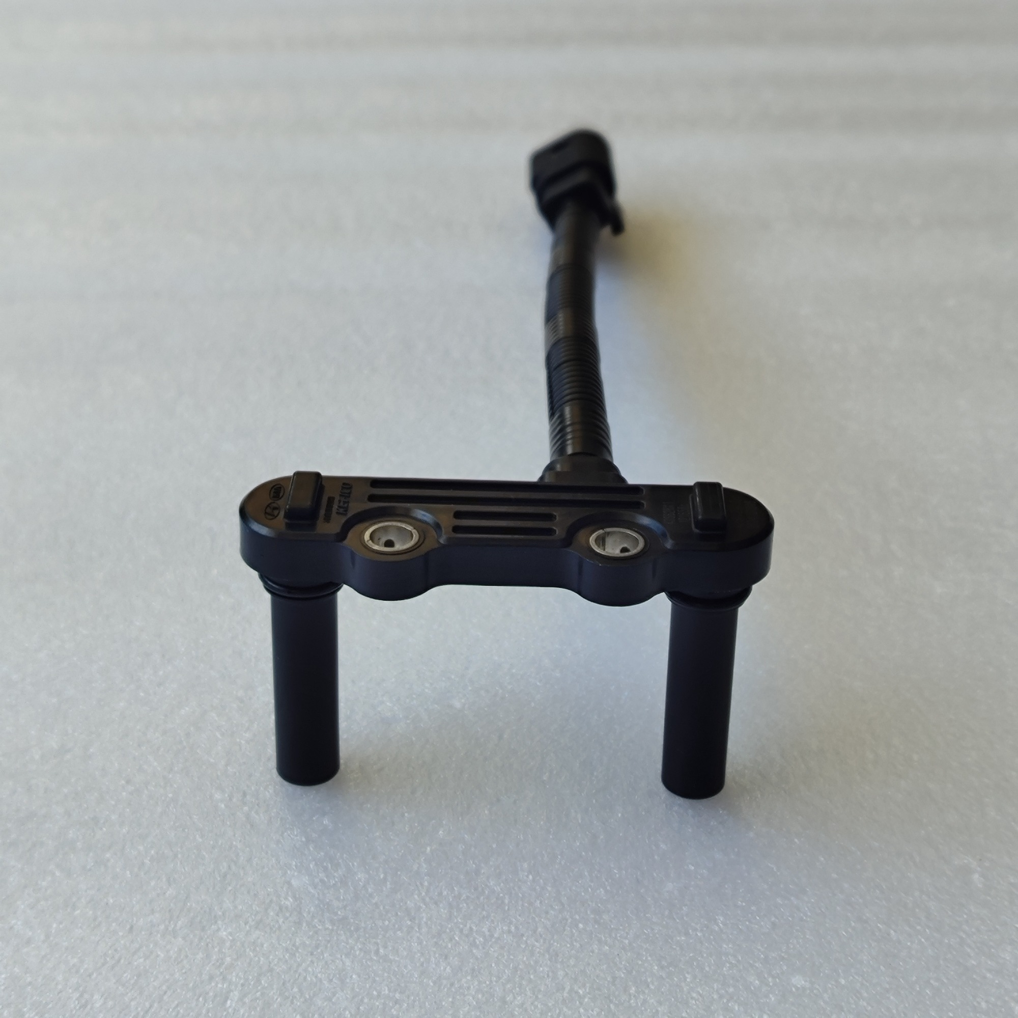 D7UF1-42600-2D010-OEM Sensor 42600-2D010 D7UF1 Transmission