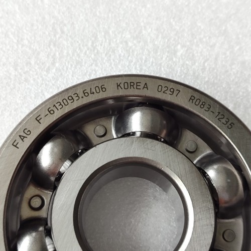 VT5-0018-OEM Bearing F-613093 30*90*23 VT5 Transmission