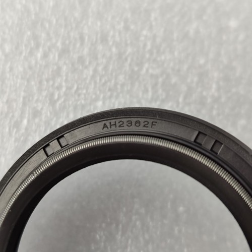 TF80SC-0027-OEM Axle Seal Right Drive Shaft 40*55*10/13.5 TF70 TF80SC Transmission