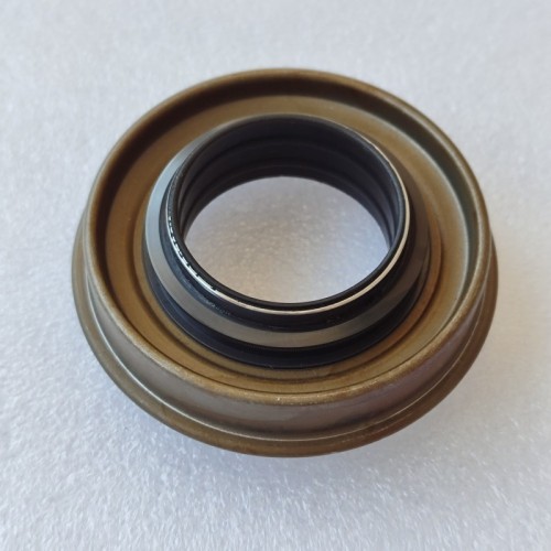 8F35-SEAL04-AM1 8F35-0016-AM1 Axle Seal 4WD Mid Case HU1177C14 38*71.58/78*14/21.5 JM5P-1177-AC 8F35 Transmission