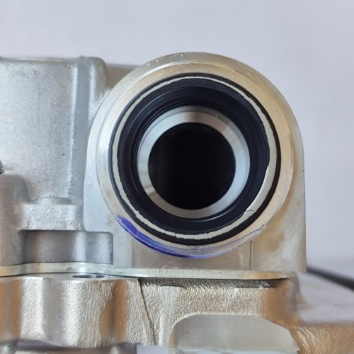 8F35-PUMP03-OEM Pump Without Outer Gear Or Chain Single Pump JM5P-7A103-EB 8F35 Transmission