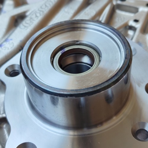 8F35-PUMP03-OEM Pump Without Outer Gear Or Chain Single Pump JM5P-7A103-EB 8F35 Transmission