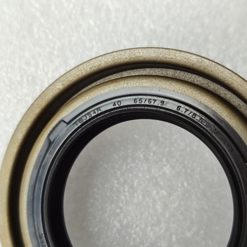 6F15-SEAL01-AM Pump Seal 204400 40*65/67.9*6.7/8.5 6F15 Transmission