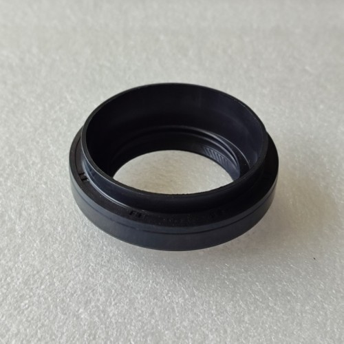 8G30-SEAL05-AM Axle Seal 43x66x10.5/23.6 XH2192E 218235 for 8G30 Transmission