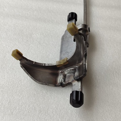 0B5-FORK02-U1 Shift Fork 0B5 311 570E for Audi A4 A5 DL501 DSG 7-Speed Automatic Transmission Replacement