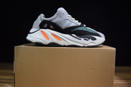 yeezy 700