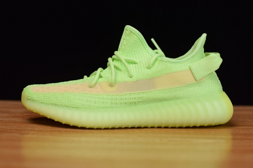 yeezy350v2 Glow