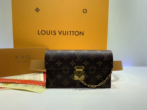 LV M68549 bag