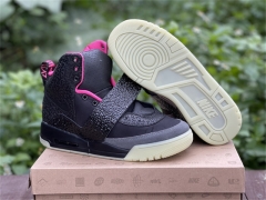 NIKE YEEZY black