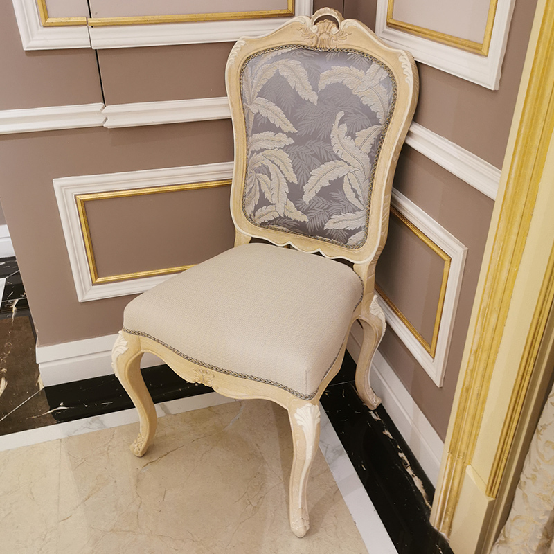 White Upholstered Oak Dining Room Chair