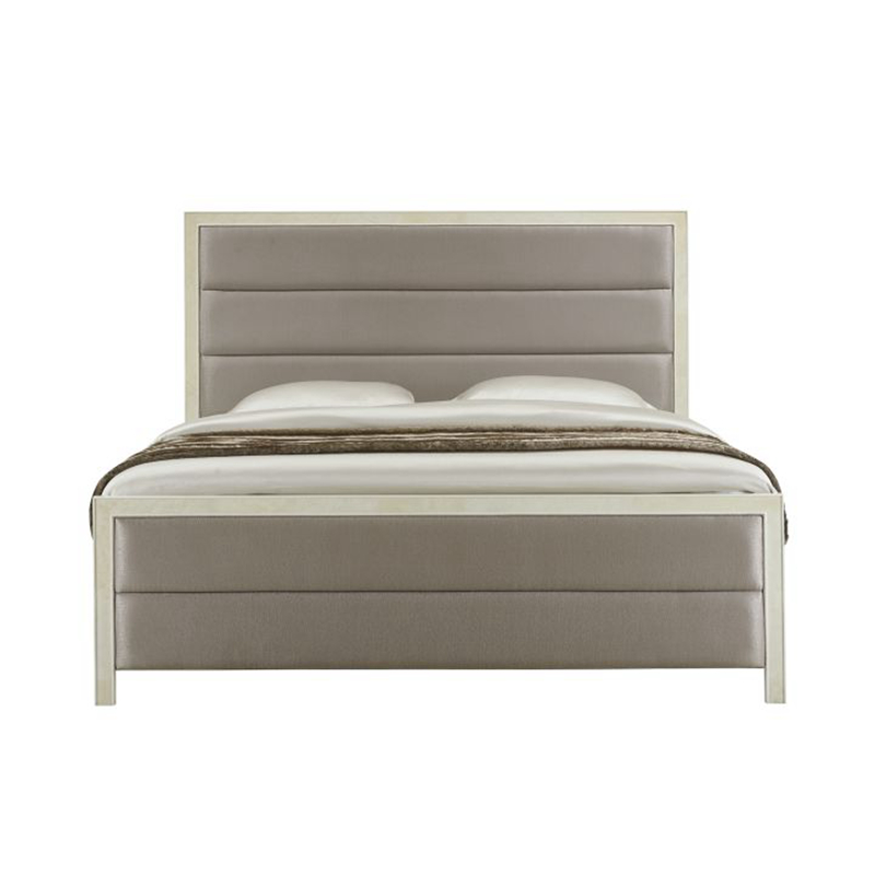 Classic American Style Bed and Nightstand Set
