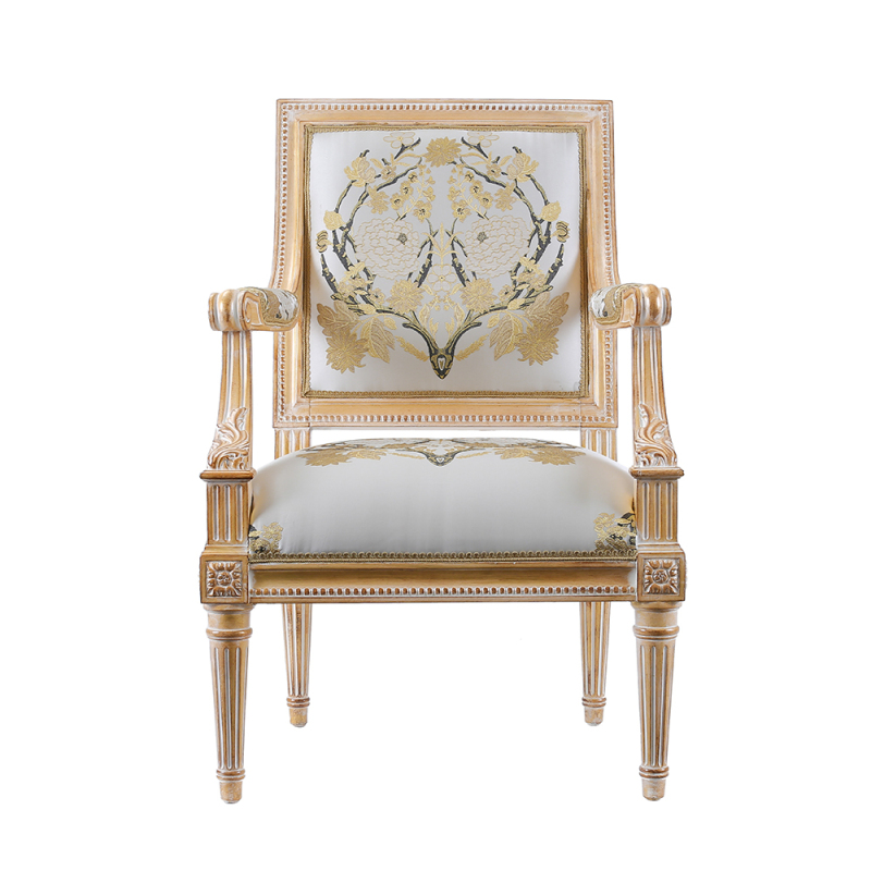 Graceful Solid Wood Leisure Chair: Timeless Comfort and Elegance