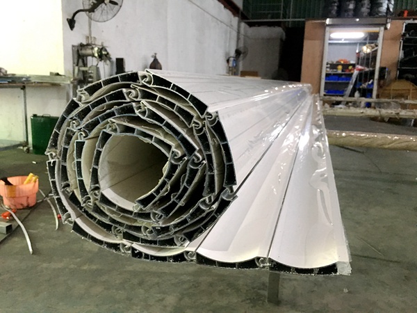Aluminum roller shutter doors, which will be shipped to Africa