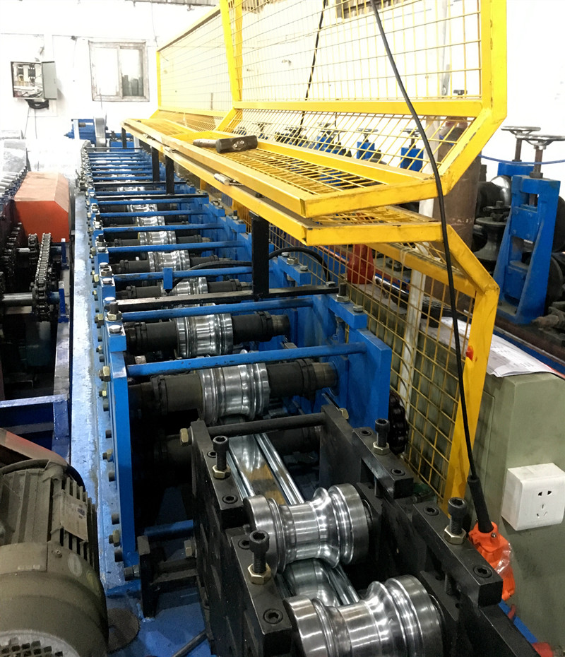 galvanized steel roller shutter door machine 2