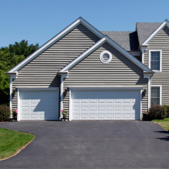 Insulated sectional garage doors ( Cassette))