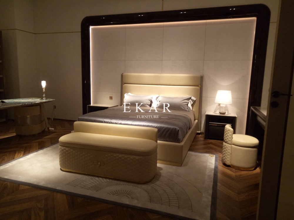 Leather Upholstery Headboard High End King Size Bed