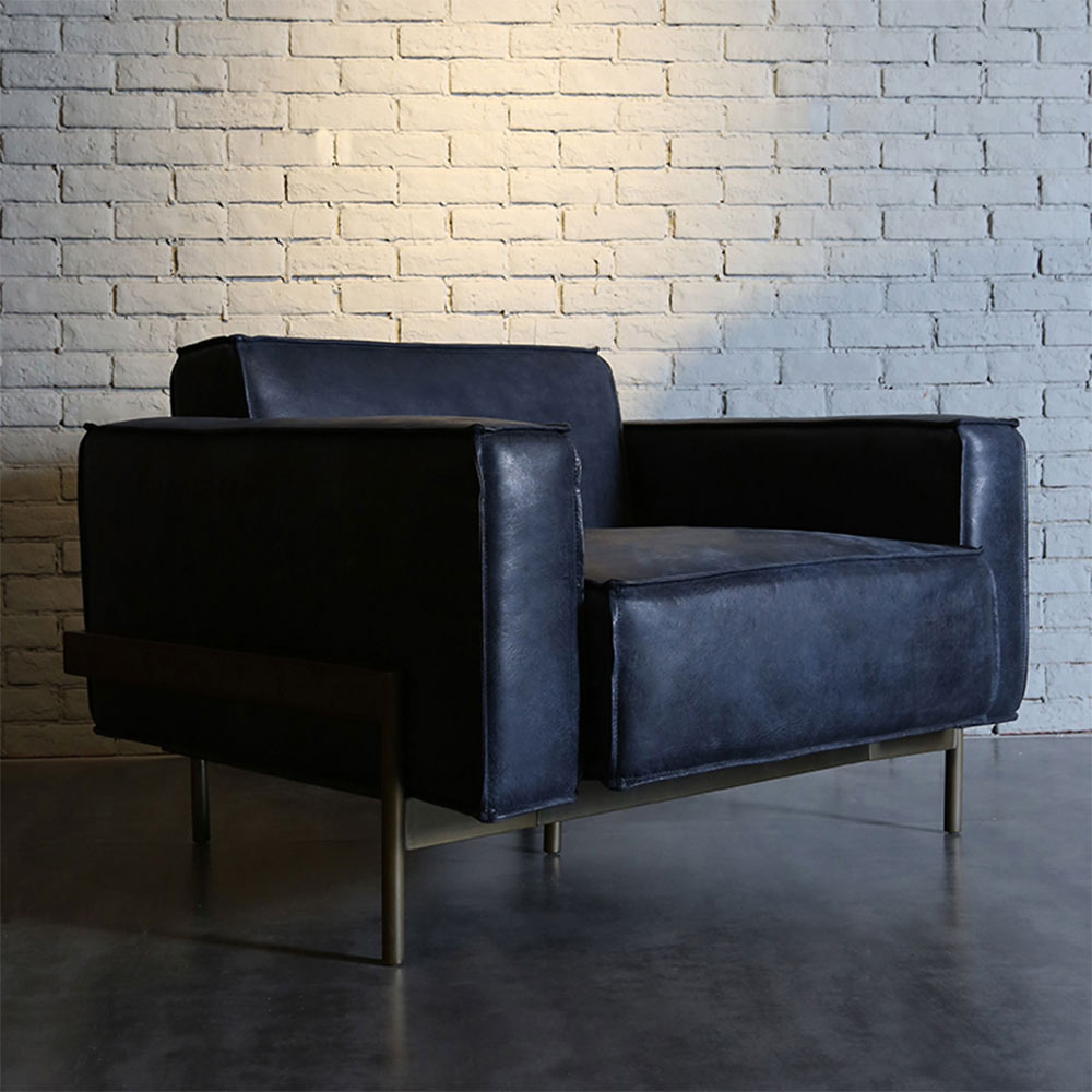 Metal Leg and Wooden Frame Sofa