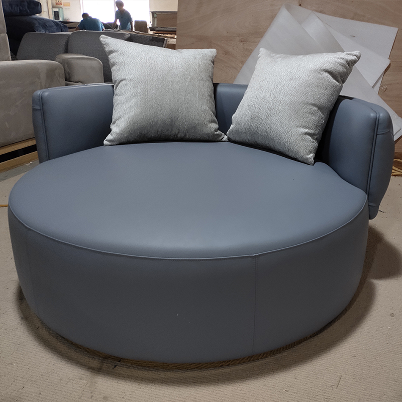 Round design living room lounge chair