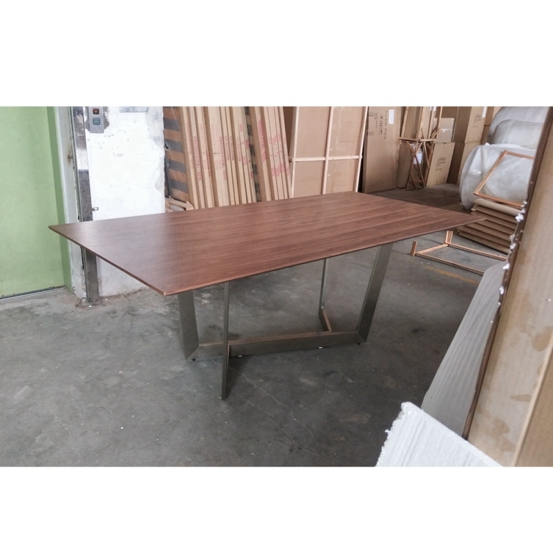 MDF (25MM) veneered trong quả óc chó trong bàn ăn sơn mài