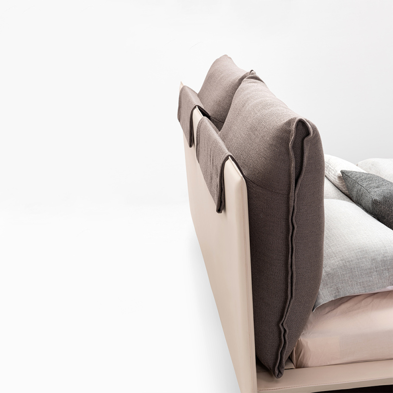 Modern Home Bedroom Bed: Italian-Inspired Leather Design