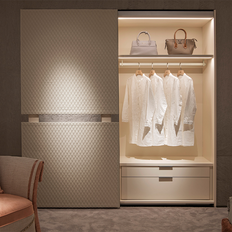 Contemporary Deluxe Sliding Door Design Wardrobe