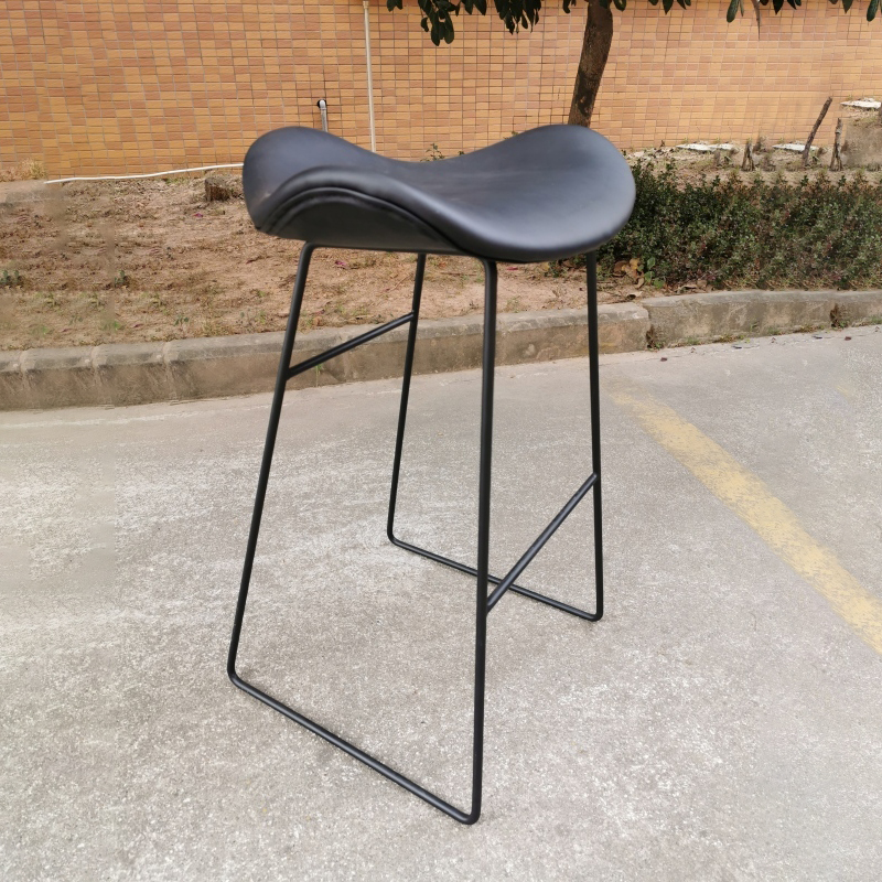 Metal Design Bar Stool 