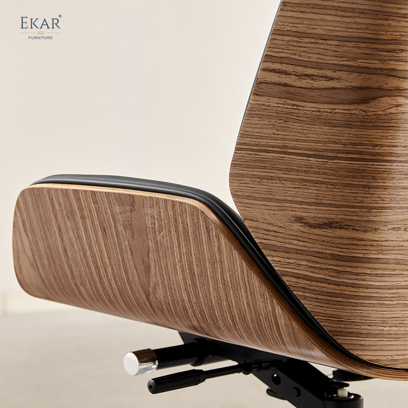 EKAR FURNITURE Leather Office Chair with Metal Base and Border