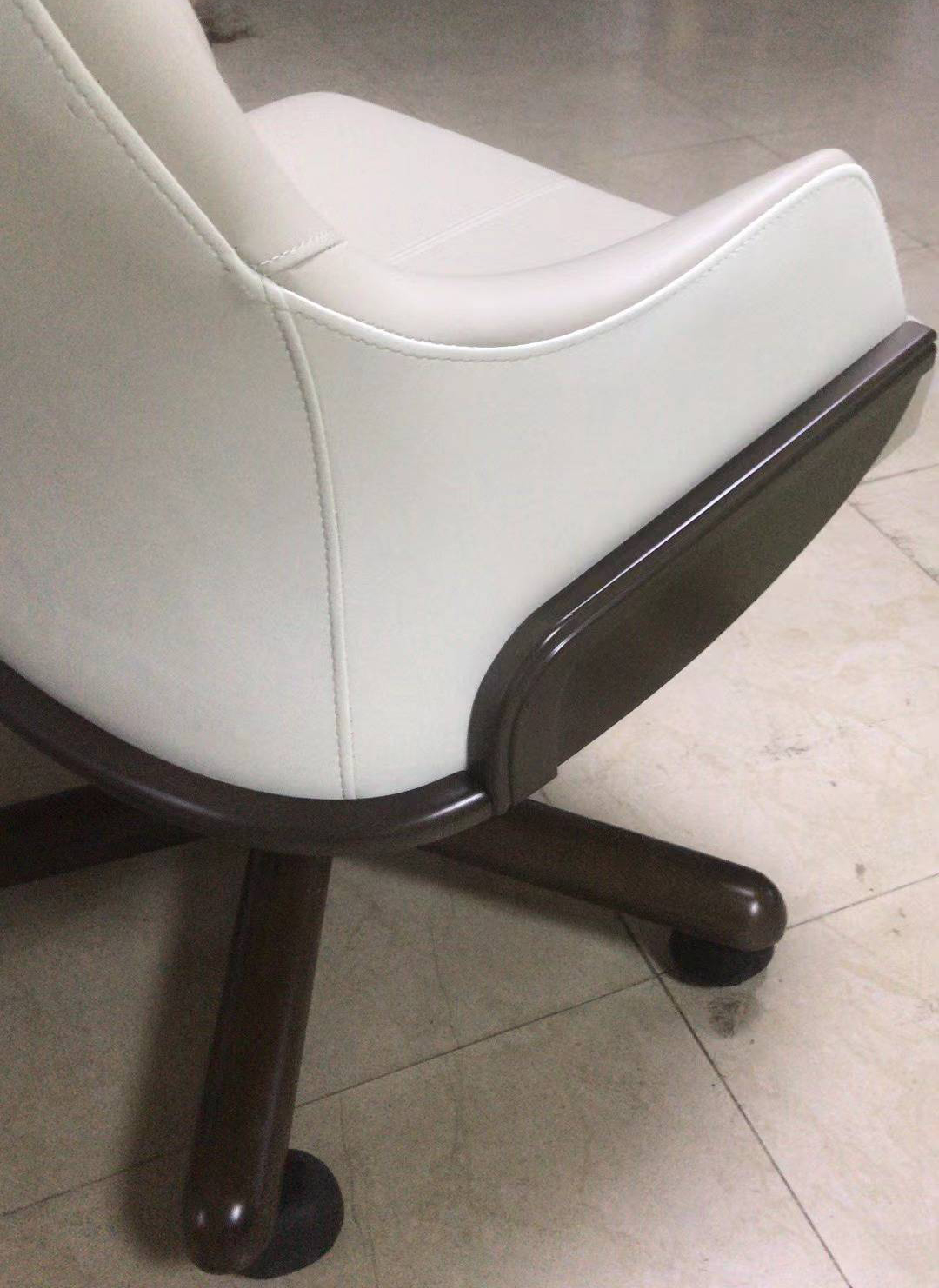 luxury office chair