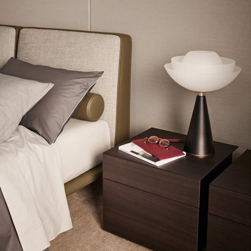 Modern Italian-Styled Fabric Bedroom Bed