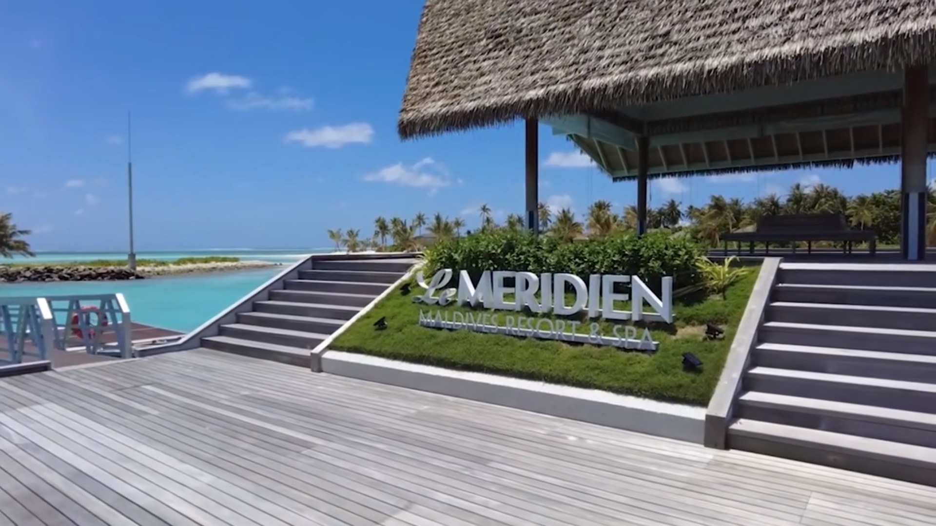 Transforming Luxury Travel: EKAR Furniture’s Collaboration with Maldives' Le Méridien Spa Resort